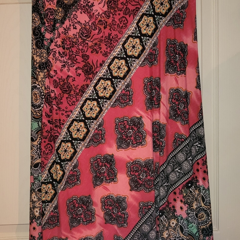 Skirt - Picture 2 of 3
